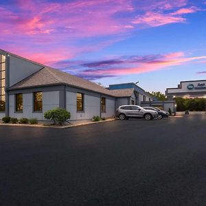 Best Western Executive Inn
